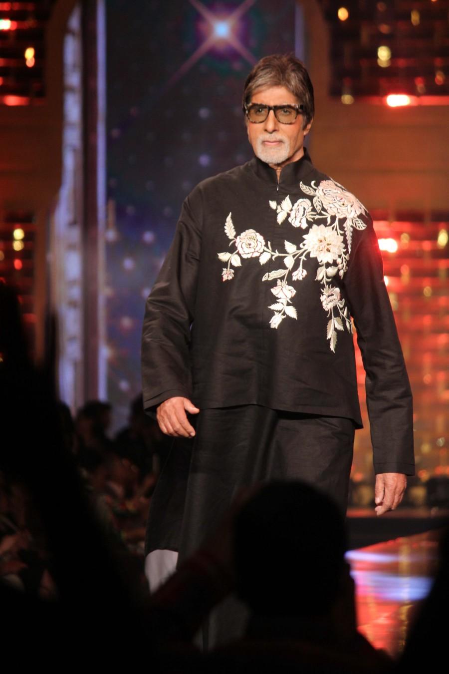 The 73-year-old actor also wrote on his blog that each child deserves a long and complete life and a healthy one. "Donating to the cause is providing that opportunity to give the unfortunately ill another life," he added. Megastar Amitabh Bachchan,Amitabh Bachchan,Abu Jani,Sandeep Khosla,Amitabh Bachchan walks fashion ramp,Amitabh Bachchan fashion ramp,Amitabh Bachchan latest pics,Amitabh Bachchan latest images,Amitabh Bachchan latest photos,Amitabh Bachchan latest stills