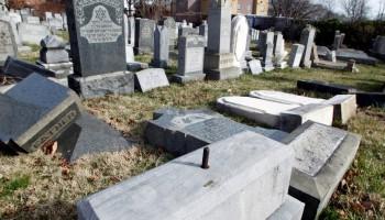 Jewish cemetery,Jewish cemetery vandalized,Jewish vandalized,Philadelphia,Jewish cemetery in St. Louis,St. Louis