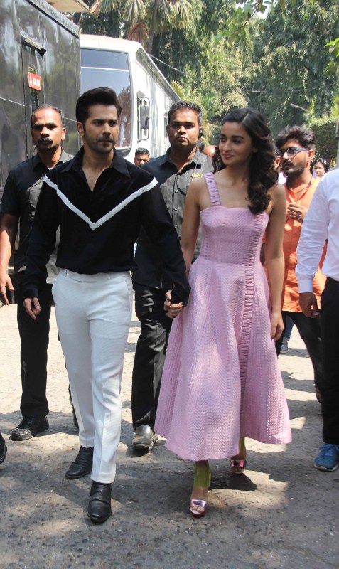 Bollywood actors Alia Bhatt and Varun Dhawan on the sets of &TV's singing reality show The Voice India season 2 to promote film their upcoming movie Badrinath Ki Dulhania in Mumbai on February 28, 2017. Alia Bhatt and Varun Dhawan,Alia Bhatt,Varun Dhawan,Alia Bhatt with Varun Dhawan,The Voice India season 2,Badrinath Ki Dulhania,Badrinath Ki Dulhania promotion,Badrinath Ki Dulhania movie promotion,Badrinath Ki Dulhania promotion pics,Badrinath Ki Dulhani