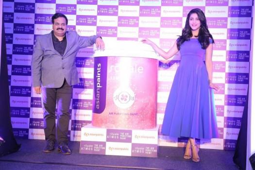 South Indian actress Shruti Haasan at Asian Paints Royale Atmos launch.