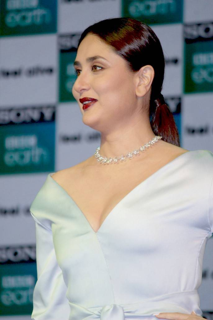 Bollywood actress Kareena Kapoor Khan at Sony BBC Earth Channel Launch. Kareena Kapoor,Kareena Kapoor Khan,actress Kareena Kapoor Khan,Sony BBC Earth Channel Launch,Sony BBC Earth Channel,BBC Earth Channel Launch,BBC Earth Channel,Kareena Kapoor pics,Kareena Kapoor images,Kareena Kapoor photos,Kareena Kapoor stills,Kareena Ka