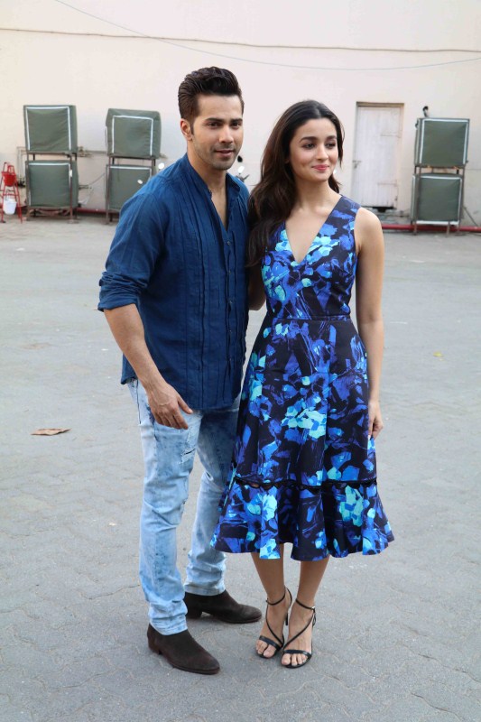 Bollywood actors Varun Dhawan and Alia Bhatt spotted at Mehboob studio for their upcoming movie Badrinath Ki Dulhania. Varun Dhawan and Alia Bhatt,Varun Dhawan,Alia Bhatt,Badrinath Ki Dulhania,Badrinath Ki Dulhania promotion,Badrinath Ki Dulhania movie promotion,Varun,Alia