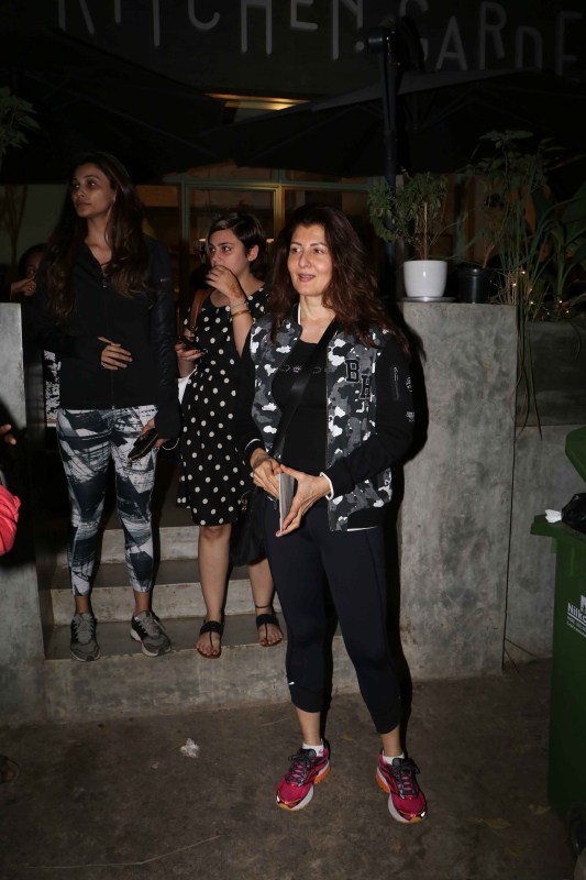 Bollywood actors Daisy Shah and Sangita Bijlani spotted at Kitchen Garden in Bandra. Daisy Shah and Sangita Bijlan,Daisy Shah,Sangita Bijlan,Daisy Shah at Kitchen Garden,Sangita Bijlani at Kitchen Garden,Kitchen Garden,Celebs at Kitchen Garden