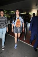 Twinkle Khanna,Shruti Haasan,Twinkle Khanna at Mumbai airport,Shruti Haasan at Mumbai airport,Shruti Haasan latest pics,Shruti Haasan latest images,Shruti Haasan latest photos,Shruti Haasan latest pictures