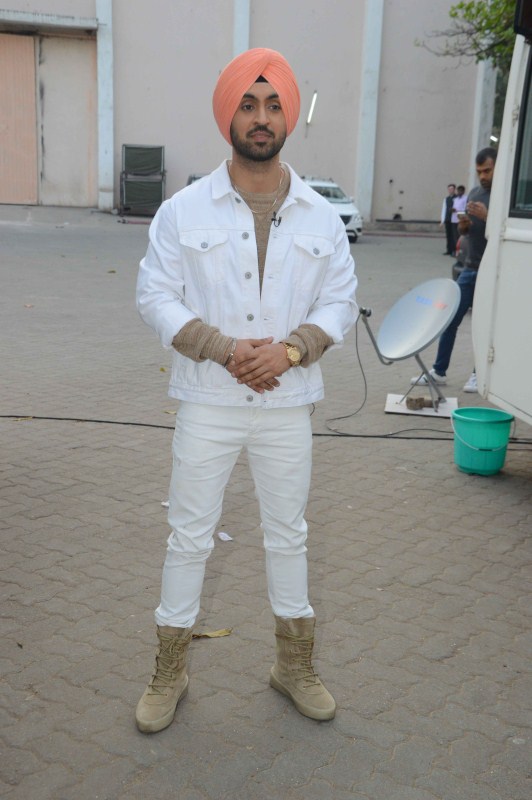 Bollywood actor Diljit Dosanjh spotted at Mumbai studio. Anushka Sharma and Diljit Dosanjh,Anushka Sharma,Diljit Dosanjh,Anushka Sharma at Mumbai studio,Anushka Sharma spotted at Mumbai studio,Diljit Dosanjh spotted at Mumbai studio,Anushka Sharma pics,Anushka Sharma images,Anushka Sharma photos,Anushka Sharma