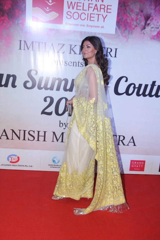 Bollywood actress Sushmita Sen spotted during the Mijwan Summer 2017 fashion show in Mumbai on March 5, 2017. Sridevi,Sushmita Sen,Mijwan Summer 2017 fashion show,Mijwan Summer,Mijwan Summer 2017,Mijwan Summer 2017 pics,Mijwan Summer 2017 images,Mijwan Summer 2017 photos,Mijwan Summer 2017 stills,Mijwan Summer 2017 pictures
