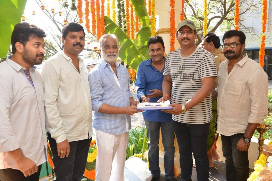 SVMP (Saraschandrikaa Visionary Motion Pictures) Production No 1 movie launch event held at Ramanaidu Studios in Hyderabad. Celebs like VV Vinayak, Nara Rohit, B Mahendra Babu, Pavan Mallela, Nandamuri Sri Vinod, Musunuru Vamsi Krishna, Bellamkonda Suresh, KS Rama Rao, Kota Srinivasa Rao and others attended the Muhurtham. Nara Rohit,Saraschandrikaa Visionary Motion Pictures,SVMP,Nara Rohit new movie,Nara Rohit new movie launch,VV Vinayak,B Mahendra Babu,Pavan Mallela,Nandamuri Sri Vinod,Musunuru Vamsi Krishna