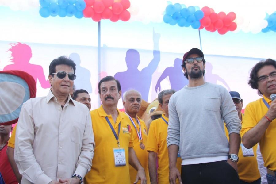 Bollywood actors Jeetendra and Kunal Kapoor spotted during the Juhu Half Marathon in Mumbai on March 5, 2017. Jeetendra and Kunal Kapoor,Jeetendra,Kunal Kapoor,Juhu Half Marathon,Celebs at Juhu Half Marathon,Juhu Half Marathon pics,Juhu Half Marathon images,Juhu Half Marathon photos,Juhu Half Marathon stills,Juhu Half Marathon pictures
