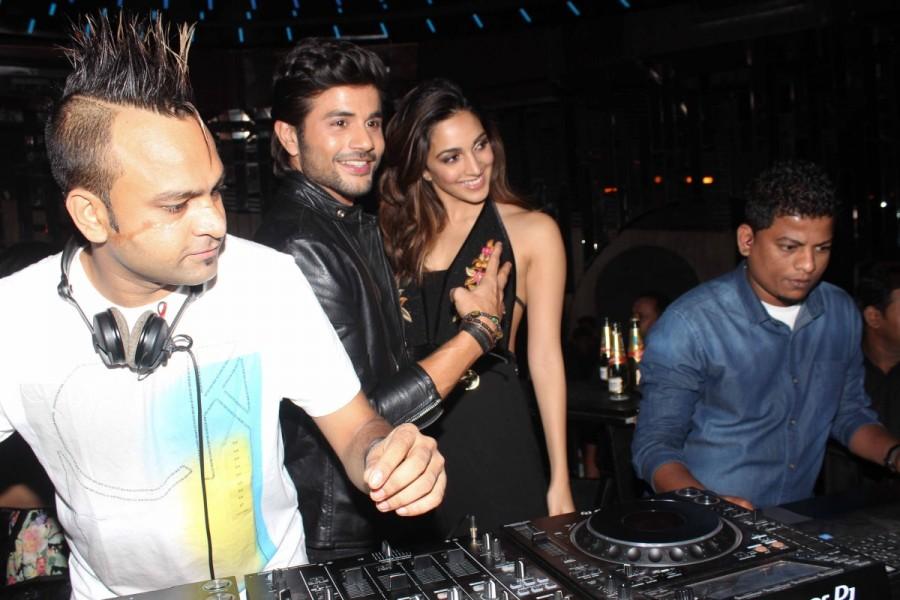 Machine duo Mustafa and Kiara Advani spotted at Glokal Club Hopping. Machine,Mustafa and Kiara Advani,Kiara Advani,Mustafa,Glokal Club Hopping