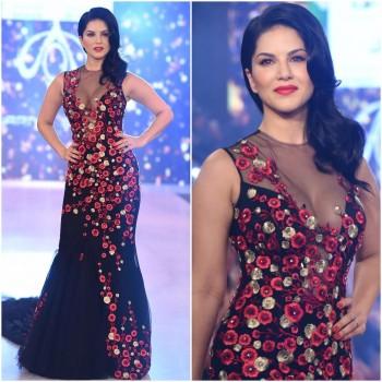 Bollywood actress Sunny Leone sizzles on the ramp as she walks for Swapnil Shinde.