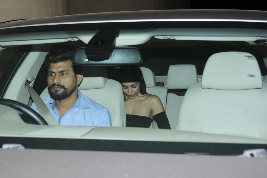 Celebs like Salman Khan, Iulia Vantur, Karisma Kapoor, Arpita Khan Sharma, Malaika Arora Khan, Arbaaz Khan, Malaika, Amrita, Karisma and others spotted at Seema Khan's birthday bash. Salman Khan,Iulia Vantur,Karisma Kapoor,Arpita Khan Sharma,Malaika Arora Khan,Arbaaz Khan,Malaika,Amrita,Seema Khan's star studded birthday bash,Seema Khan,Seema Khan birthday bash,Seema Khan birthday bash pics,Seema Khan birthday bash images,Seema K