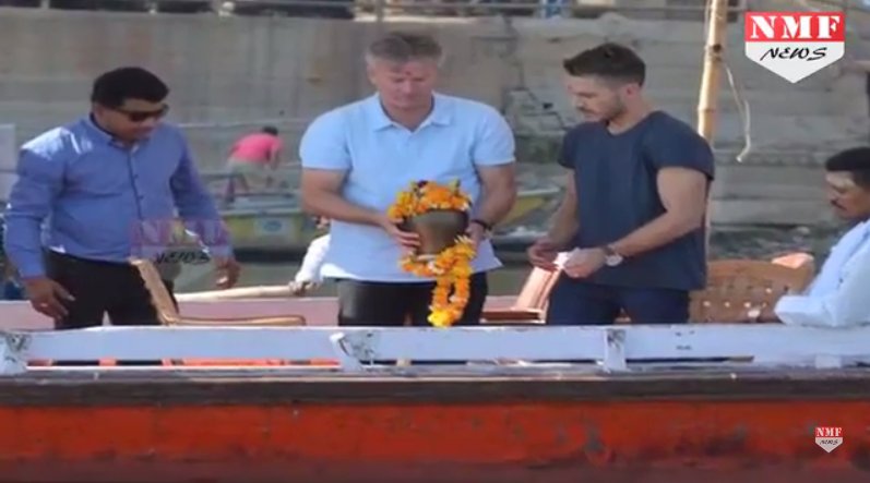 Former Australian cricketer Steve Waugh visited Ganga river to immerse his friend's ashes. His friend was an ISKCON devotee. Steve Waugh,Steve Waugh visits Varanasi,Varanasi,Former Australian cricketer Steve Waugh,Steve Waugh in India,Steve Waugh pics,Steve Waugh images,Steve Waugh photos,Steve Waugh stills,Steve Waugh pictures