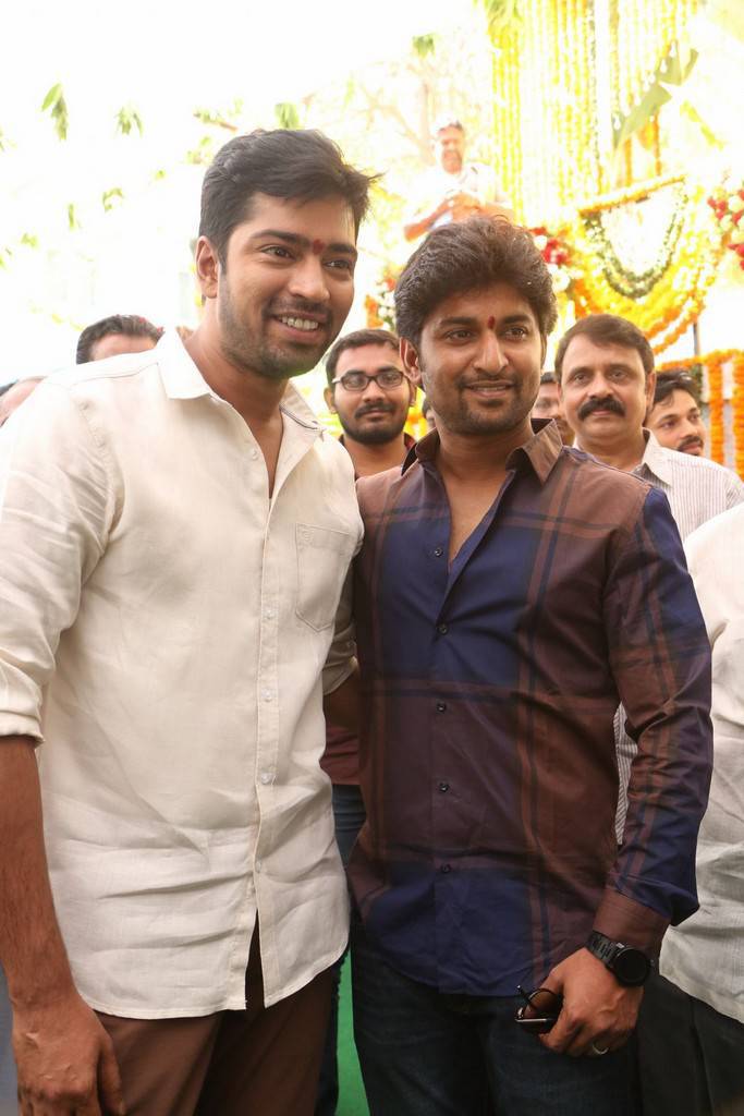 Allari Naresh-Meda Meeda Abbayi movie launched in Hyderabad. Celebs like Nani, Nikhila Vimal and others graced the event. Allari Naresh-Meda Meeda Abbayi Movie Launch Photos,Allari Naresh-Meda Meeda Abbayi Movie Launch Photo Gallery,Allari Naresh-Meda Meeda Abbayi Movie Launch Stills,Allari Naresh-Meda Meeda Abbayi Movie,Meda Meeda Abbayi Movie,Allari Naresh,Nikhila Vimal,Na