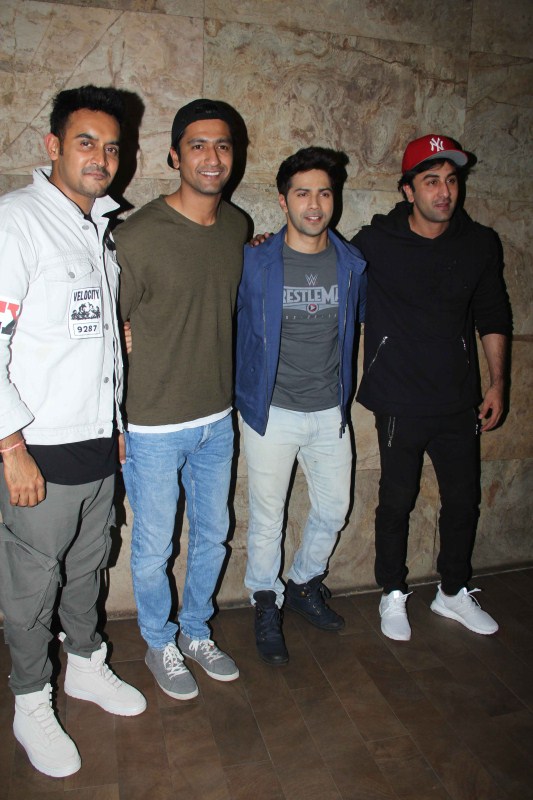 Bollywood actor Ranbir Kapoor spotted at Varun Dhawan's Badrinath Ki Dulhania special screening. Ranbir Kapoor,Varun Dhawan,Badrinath Ki Dulhania special screening,Badrinath Ki Dulhania,Ranbir Kapoor at Badrinath Ki Dulhania special screening,Ranbir Kapoor spotted at Badrinath Ki Dulhania special screening,Badrinath Ki Dulhania special screening pic
