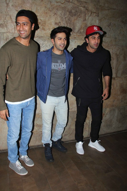 Bollywood actor Ranbir Kapoor spotted at Varun Dhawan's Badrinath Ki Dulhania special screening. Ranbir Kapoor,Varun Dhawan,Badrinath Ki Dulhania special screening,Badrinath Ki Dulhania,Ranbir Kapoor at Badrinath Ki Dulhania special screening,Ranbir Kapoor spotted at Badrinath Ki Dulhania special screening,Badrinath Ki Dulhania special screening pic