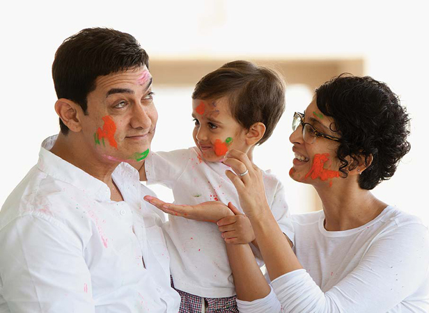 Aamir Khan, Azad Rao Khan and Kiran Rao Salman Khan,Shah Rukh Khan,Aamir Khan,Hrithik Roshan,Sunny Leone,best Holi moments,Holi moments,Celebs Holi moments,Holi funny moments