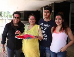 Govinda celebrates holi,Govinda celebrates Holi festival,Govinda,actor Govinda,Govinda pics,Govinda images,Govinda photos,Govinda stills,Govinda pictures