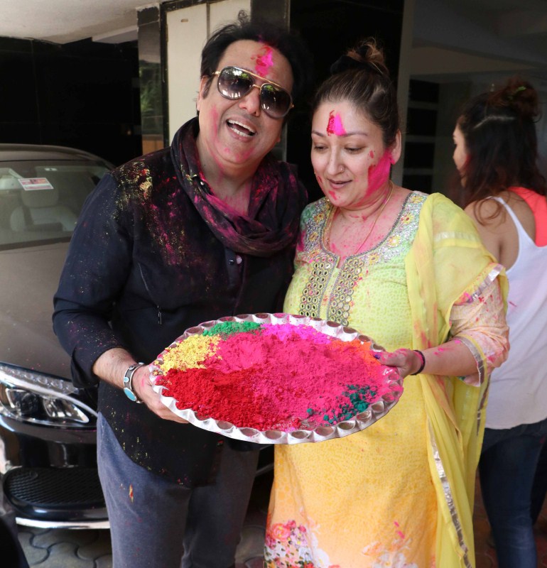 Bollywood actor Govinda celebrates Holi festival with Family. Govinda celebrates holi,Govinda celebrates Holi festival,Govinda,actor Govinda,Govinda pics,Govinda images,Govinda photos,Govinda stills,Govinda pictures