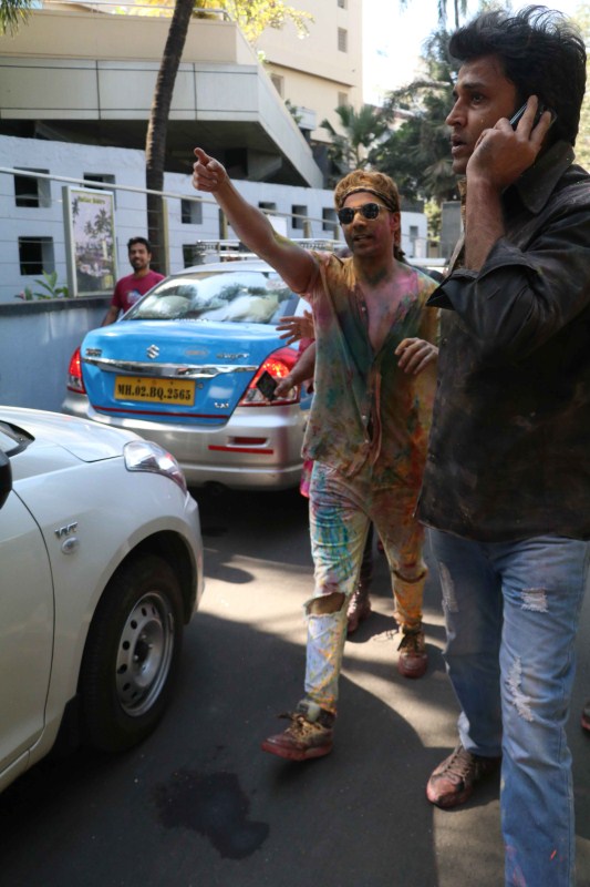 Bollywood actor Varun Dhawan grace the Zoom Holi Party 2017. Varun Dhawan & Alia Bhatt,Varun Dhawan,Alia Bhatt,Zoom Holi Party 2017,Zoom Holi Party,Zoom Holi Party pics,Zoom Holi Party images,Zoom Holi Party photos,Zoom Holi Party stills,Zoom Holi Party pictures
