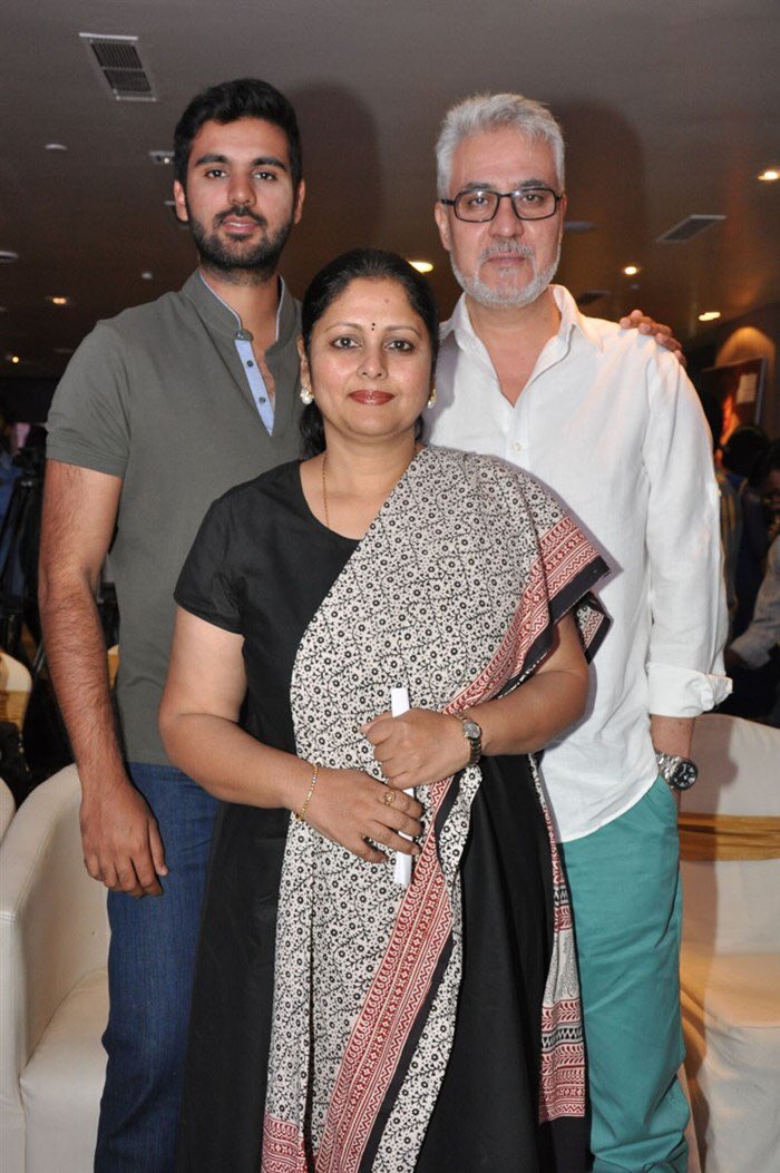 Jayasudha husband Nitin Kapoor's rare and unseen pictures. Jayasudha husband Nitin Kapoor,Jayasudha,Nitin Kapoor,nitin kapoor suicide,Nitin Kapoor rare pics,Nitin Kapoor rare images,Nitin Kapoor rare photos,Nitin Kapoor rare stills,Nitin Kapoor rare pictures