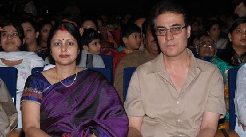 Jayasudha husband Nitin Kapoor's rare and unseen pictures. Jayasudha husband Nitin Kapoor,Jayasudha,Nitin Kapoor,nitin kapoor suicide,Nitin Kapoor rare pics,Nitin Kapoor rare images,Nitin Kapoor rare photos,Nitin Kapoor rare stills,Nitin Kapoor rare pictures