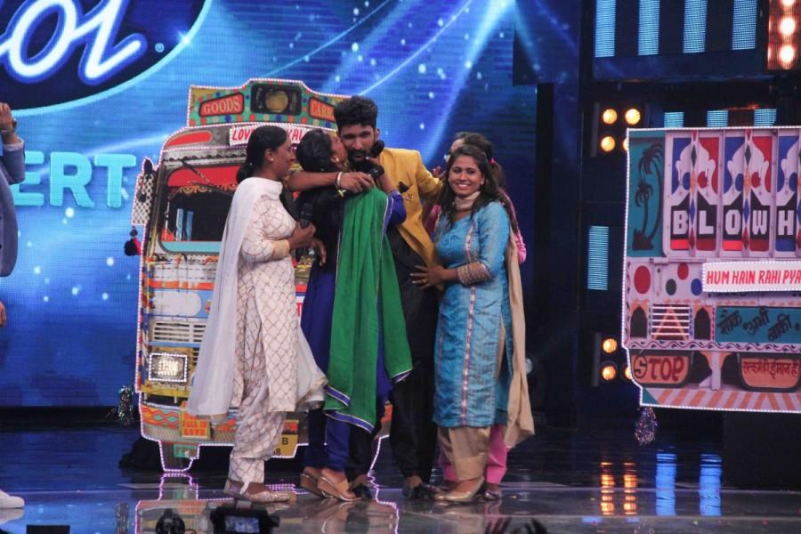 Bollywood actress Anushka Sharma promotes Phillauri on Indian Idol season 9. Anushka Sharma,Anushka Sharma promotes Phillauri,Phillauri,Phillauri promotion,Phillauri movie promotion,Indian Idol season 9,Indian Idol,Anushka Sharma at Indian Idol season 9,Anushka Sharma at Indian Idol,Anushka Sharma pics,Anushka Sharma images,Anushk