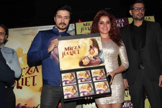 Bollywood movie Mirza Juliet music launch event held in Mumbai. Celebs like Pia Bajpai, Darshan Kumar, Priyanshu Chatterjee, Chandan Roy Sabyal and others graced the event.