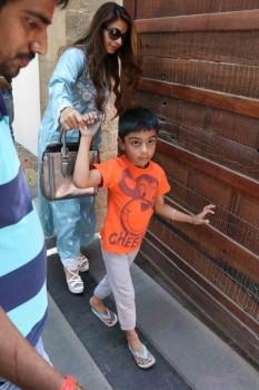 Bollywood actress Tanishaa Mukerji spotted at Ajay Devgan's house.