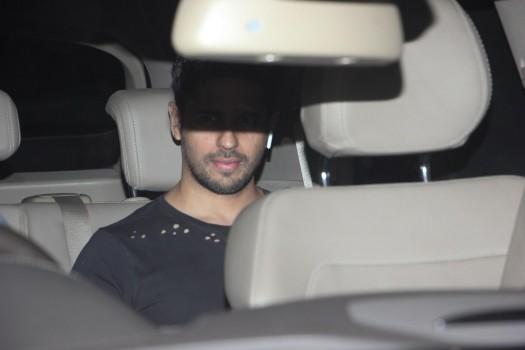 Bollywood actor Sidharth Malhotra spotted out side of Alia Bhatt house.