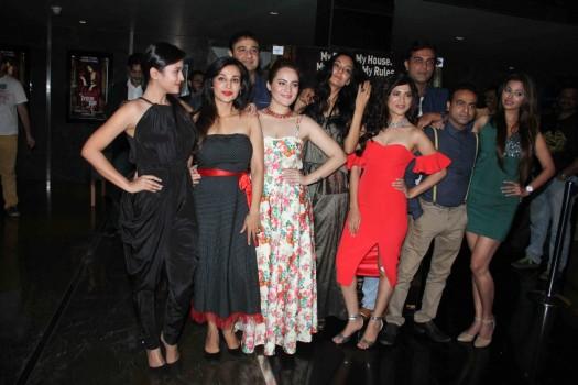 Vidya Balan, Gauahar Khan, Pallavi Sharda, Srijit Mukherji, Mukesh Bhatt with son and filmmaker Vishesh Bhatt during the trailer launch of film Begum Jaan in Mumbai on March 14, 2017.