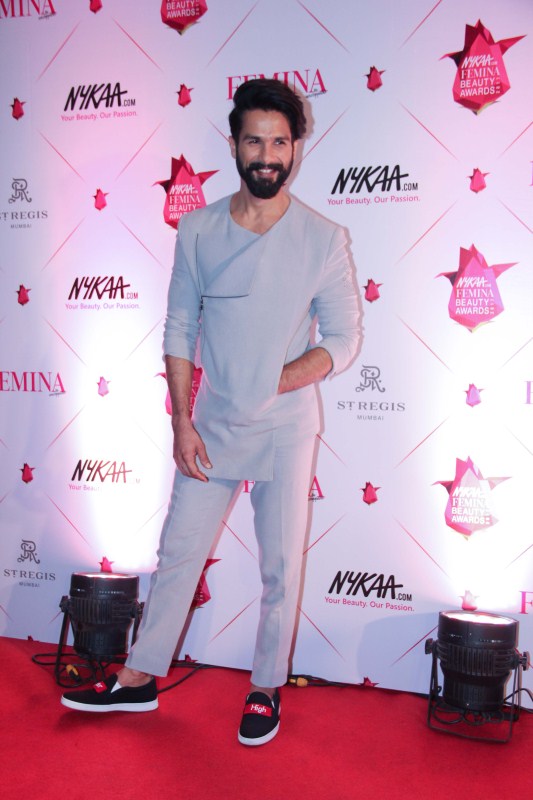 Bollywood actor Shahid Kapoor spotted during the 3rd Edition of Nykaa Femina Beauty Awards 2017 in Mumbai on March 15, 2017. Shahid Kapoor,actor Shahid Kapoor,Shahid Kapoor at 3rd Nykaa Femina Beauty Awards 2017,Shahid Kapoor at 3rd Nykaa Femina Beauty Awards,Shahid Kapoor pics,Shahid Kapoor images,Shahid Kapoor photos,Shahid Kapoor stills,Shahid Kapoor pictures