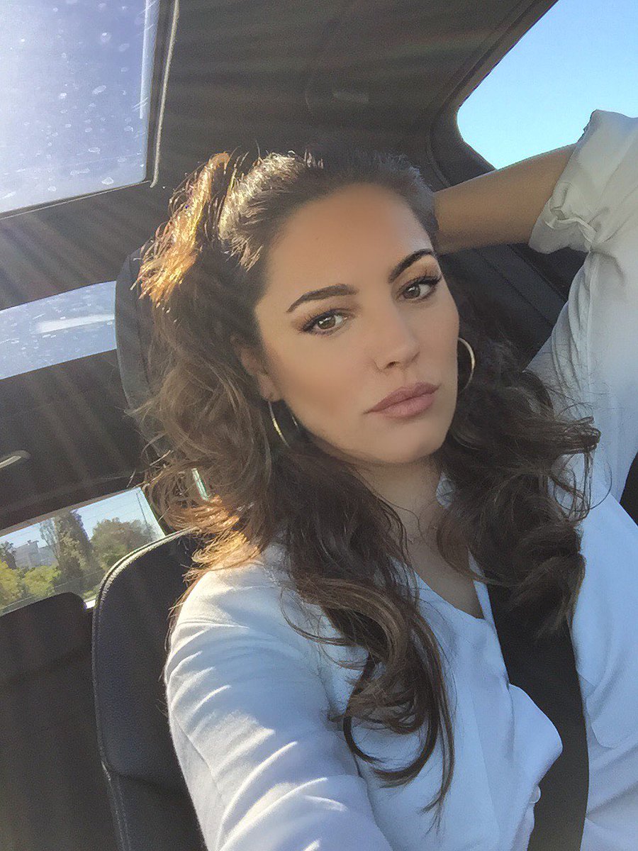 Kelly Brook's latest Twitter photos - Photos,Images,Gallery - 61777