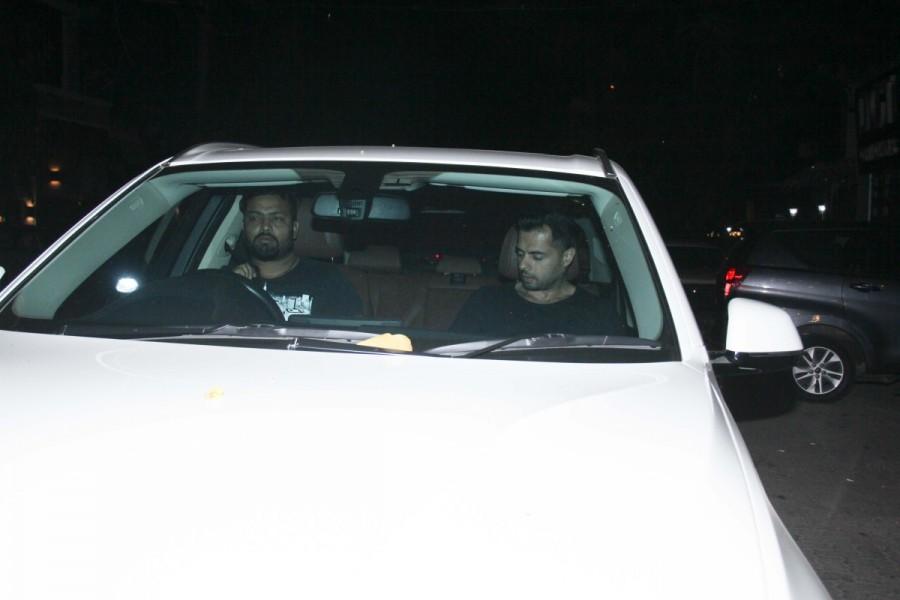 Bunty Sachdeva spotted at Bandra. Sonakshi Sinha and Bunty Sachdeva,Sonakshi Sinha,Bunty Sachdeva,Bunty Sachdeva at Bandra,Sonakshi Sinha at Bandra,Sonakshi Sinha pics,Sonakshi Sinha images,Sonakshi Sinha photos,Sonakshi Sinha stills,Sonakshi Sinha pictures