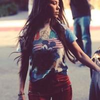 Kourtney Kardashian,kourtney kardashian instagram,kourtney kardashian  breasts,kourtney kardashian cleavage,kourtney kardashian cleavage photo,kourtney kardashian breasts photo,scott disick,scott disick sex addict,kourtney kardashian and scott disick