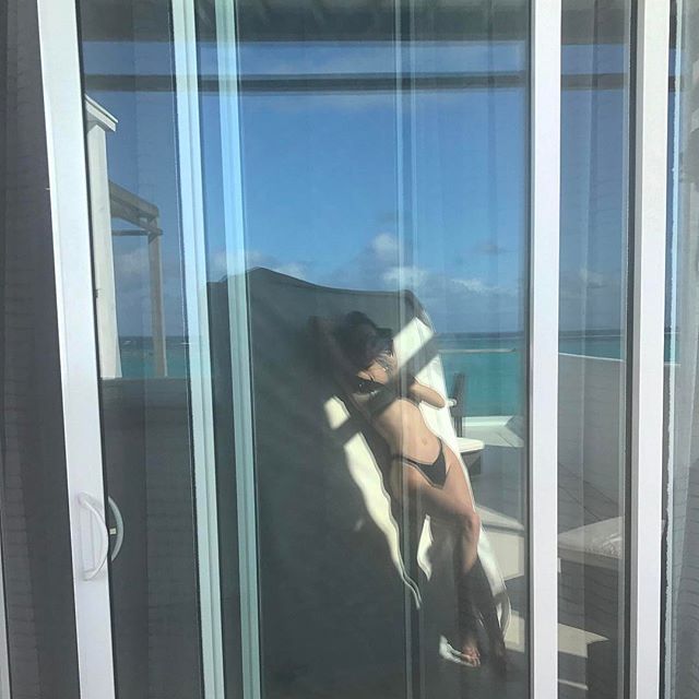 Hollywood actress Kendall Jenner's latest Instagram photos. Kendall Jenner,Kendall Jenner bikini selfie,Kendall Jenner hot photos,kendall jenner mirror selfie,Kendall Jenner instagram,Kylie Jenner,Kylie Jenner instagram,kylie jenner photos,Kylie Jenner hot photos,kylie jenner bikini pic,kylie jenner bikini photo