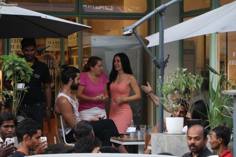 Bollywood actress Elli Avram spotted at Bandra. Elli Avram spotted at Bandra,Elli Avram at Bandra,Elli Avram,actress Elli Avram,Elli Avram pics,Elli Avram images,Elli Avram photos,Elli Avram stills,Elli Avram pictures
