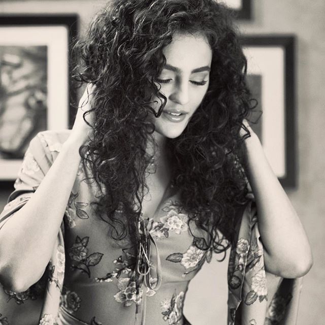 Bollywood actress Seerat Kapoor's topless pictures go viral. Seerat Kapoor,Seerat Kapoor topless pictures,Seerat Kapoor topless pics,Seerat Kapoor topless images,Seerat Kapoor topless photos,Seerat Kapoor topless stills,Seerat Kapoor hot pics,Seerat Kapoor hot images,Seerat Kapoor hot phoots