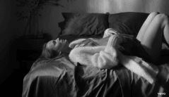 Hollywood actress Natalie Portman flaunts her baby bump.