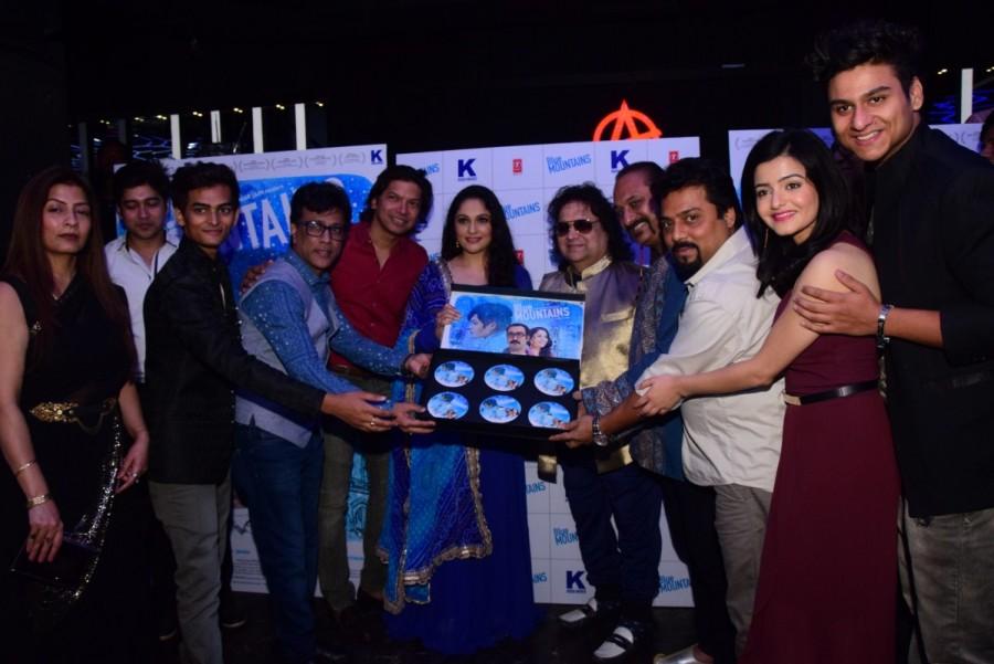 The Jubilant team of Blue Mountains with Bappi Lahiri and Lesle Lewis at the music launch. Bappi Lahiri,Gracy Singh,Ranvir Shorey,Shaan,Lesle Lewis,Director Suman Ganguli,Yatharth Ratnum,Producer Raujesh Jain,Blue Mountains music launch,Blue Mountains,Blue Mountains music launch pics,Blue Mountains music launch images,Blue Mountains music launc
