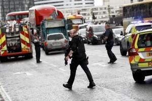 Guns and Weapons,World News,Terrorism,UK Parliament,UK Parliament attack,UK Parliament terror attack,UK Parliament attack pics,UK Parliament attack images,UK Parliament attack photos,UK Parliament attack stills,UK Parliament attack pictures