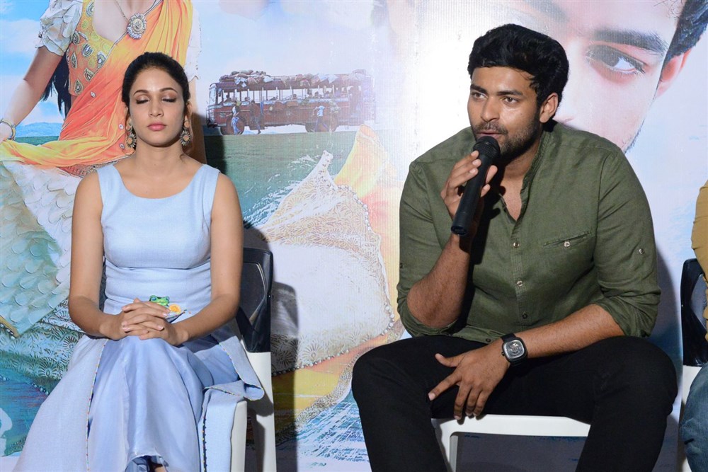 Telugu movie Mister trailer launch event held at Hyderabad. Celebs like Varun Tej, Hebah Patel, Lavanya Tripathi, Nallamalupu Bujji, Srinu Vaitla, Manjusha, Tagore Madhu and others graced the event. Varun Tej,Hebah Patel,Lavanya Tripathi,Nallamalupu Bujji,Srinu Vaitla,Manjusha,Tagore Madhu,Mister trailer launch,Mister trailer,Mister trailer launch pics,Mister trailer launch images,Mister trailer launch photos,Mister trailer launch stills,Mister trail