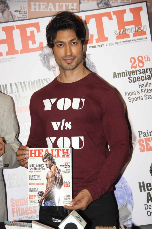 Bollywood actor Vidyut Jammwal, Nari Hira, CMD, Magna Publishing Company and Vinodini Krishnakumar, Editor, Health & Nutrition during the unveiling of the March 2017 issue of Health & Nutrition magazine in Mumbai on March 23, 2017. Vidyut Jammwal,Nari Hira,CMD,Magna Publishing Company and Vinodini Krishnakumar,Nutrition magazine Mar 2017 issue,Nutrition magazine Mar 2017,Nutrition magazine,Nutrition magazine 2017