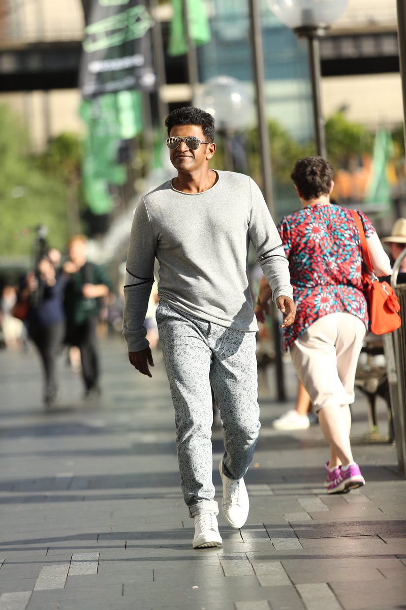 Puneeth Rajkumar and Priya Anand,Puneeth Rajkumar,Priya Anand,Raajakumara movie stills,Raajakumara movie pics,Raajakumara movie images,Raajakumara movie photos,Raajakumara movie pictures,Raajakumara stills,Raajakumara pics,Raajakumara images,Raajakumara p