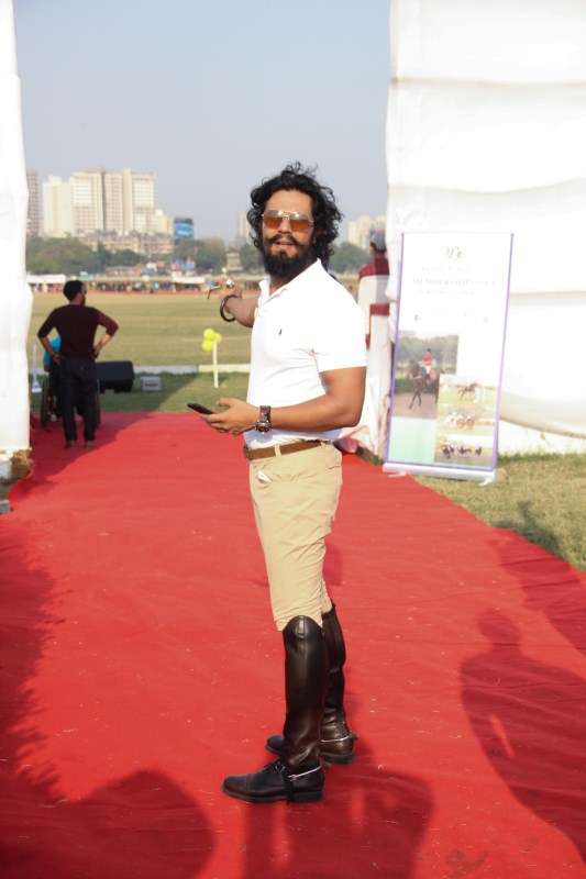 Bollywood actor Randeep Hooda before participating in the horse jumping competition at Amateur Riders' Club (ARC) Polo Ground, Mahalaxmi Race course in Mumbai on March 24, 2017. Randeep Hooda,Randeep Hooda participate horse jumping competition,Randeep Hooda at horse jumping competition,Amateur Riders club,Randeep Hooda pics,Randeep Hooda images,Randeep Hooda photos,Randeep Hooda stills,Randeep Hooda pictures