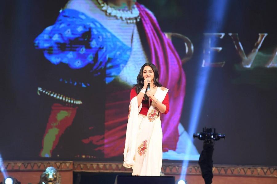 Baahubali 2: The Conclusion movie Pre Release event held at Ramoji Film City in Hyderabad. South Indian actress Anushka Shetty spotted suring the event. Anushka Shetty,Anushka Shetty at Baahubali 2,Anushka Shetty Baahubali 2,Baahubali 2 movie pre-release event,Baahubali 2 pre-release event,Anushka Shetty pics,Anushka Shetty images,Anushka Shetty photos,Anushka Shetty stills,Anushka Shetty pictures