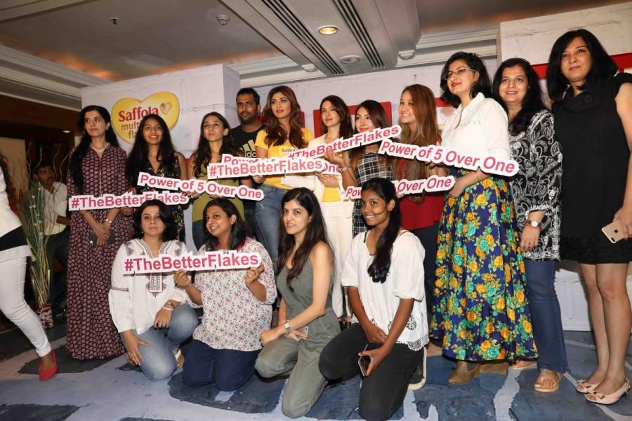 Bollywood actress Shilpa Shetty during the launch of Saffola breakfast cereal in Mumbai on March 25, 2017. Shilpa Shetty,actress Shilpa Shetty,Shilpa Shetty launches Saffola Multigrain flakes,Saffola Multigrain flakes,Shilpa Shetty pics,Shilpa Shetty images,Shilpa Shetty phoots,Shilpa Shetty stills,Shilpa Shetty pictures