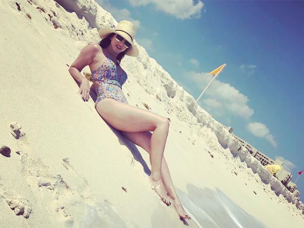 Bollywood actress Sunny Leone and her husband Daniel Weber were spotted chilling at Cancun Beach. Sunny Leone,actress Sunny Leone,Sunny Leone in Bikini,Sunny Leone bikini pics,Sunny Leone bikini images,Sunny Leone bikini photos,Sunny Leone bikini stills,Sunny Leone bikini pictures,Sunny Leone hot pics,Sunny Leone hot images,Sunny Leone hot stills,Sunn