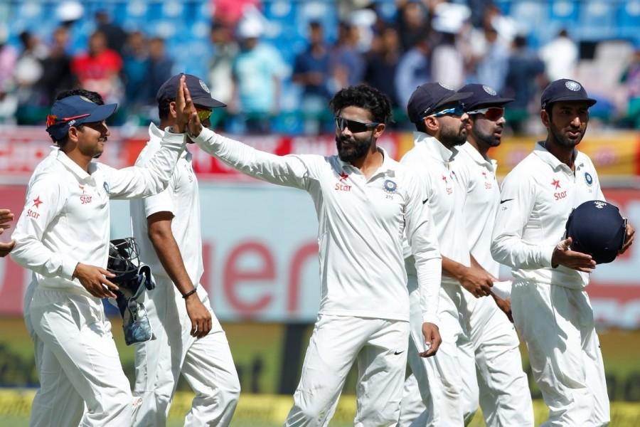 Australia, resuming the post-tea session at 92/5, never looked comfortable on the turning track here. Maxwell, who seemed good at the crease, also departed soon falling to Ashwin in the 33rd over. India need 106 runs,India need 106 runs against Australia,India vs Australia,india vs australia test series 2017,india vs australia test series,India vs Australia 4th Test,india vs australia live,India vs Australia live streaming