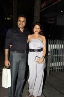 Bhagyashree,actress Bhagyashree,Bhagyashree with her husband,Bhagyashree at Bandra,Bhagyashree pics,Bhagyashree images,Bhagyashree photos,Bhagyashree stills,Bhagyashree pictures