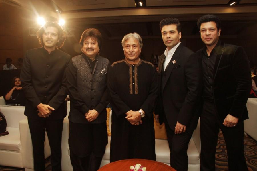 Veteran Sarod maestro Amjad Ali Khan brings to life, 12 eminent musicians of the twentieth century -- Bade Ghulam Ali Khan, Amir Khan, Begum Akhtar, Alla Rakha, Kesarbai Kerkar, Kumar Gandharva, M.S. Subbulakshmi, Bhimsen Joshi, Bismillah Khan, Ravi Shankar, Vilayat Khan and Kishan Maharaj in his book, Master On Masters, a book that will be released by Karan Johar at the Vivanta By Taj President in Cuff Parade. Bade Ghulam Ali Khan,Amir Khan,Begum Akhtar,Alla Rakha,Kesarbai Kerkar,Kumar Gandharva,Ustad Amjad Ali Khan,Ustad Amjad Ali Khan book